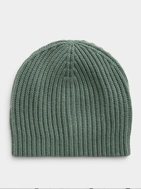Mint pistachio green pure cashmere ribbed tuque hat NWT